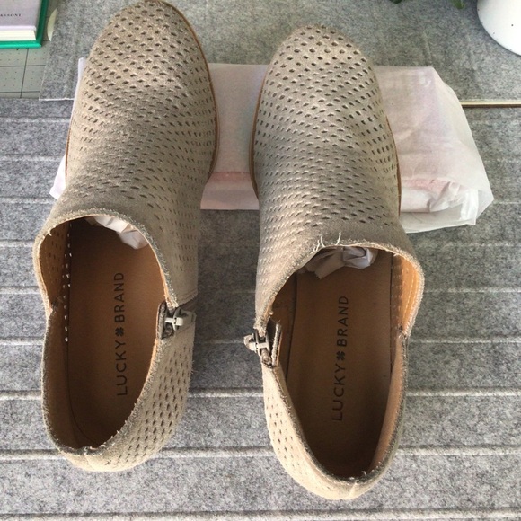 Lucky Brand Ankle Booties - Picture 5 of 9